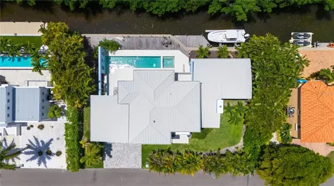 705 Jungle Queen Way Longboat Key FL 34228
