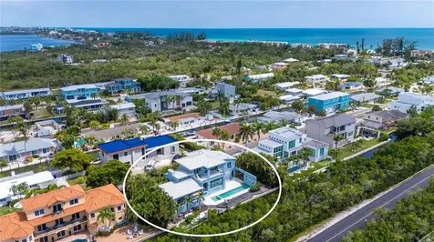 705 Jungle Queen Way Longboat Key FL 34228