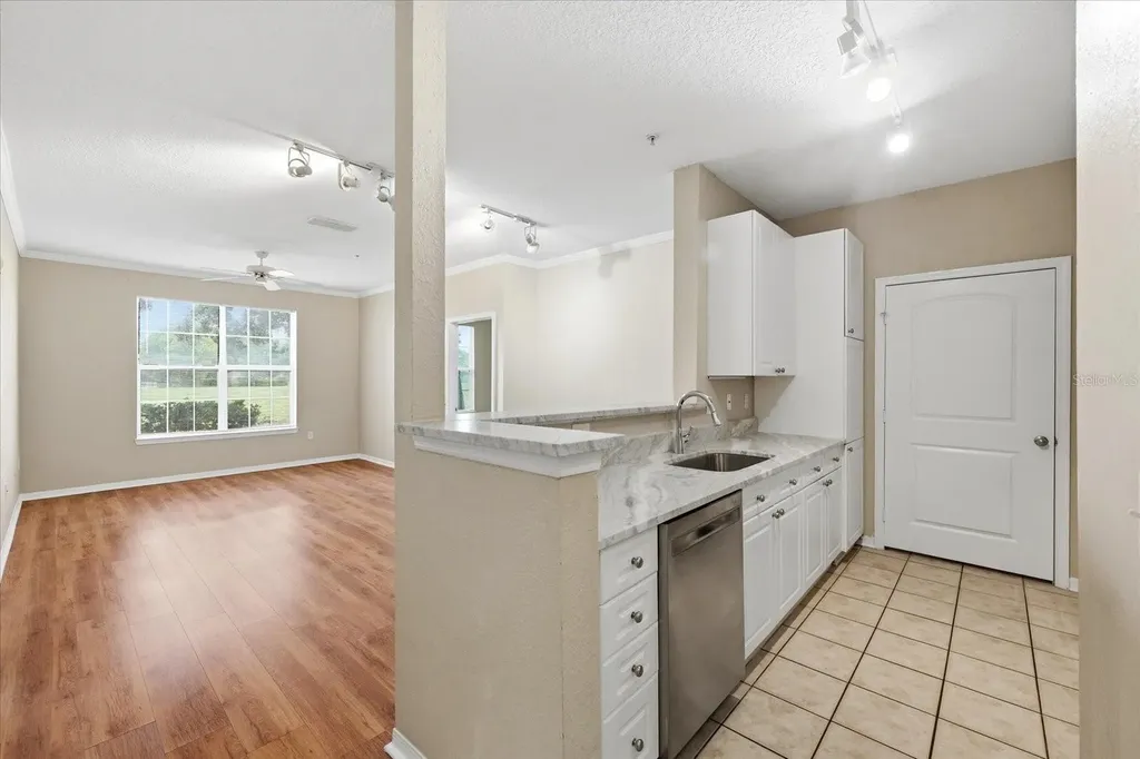 4221 W Spruce Street Tampa FL 33607