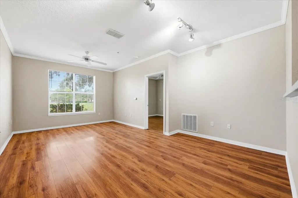 4221 W Spruce Street Tampa FL 33607