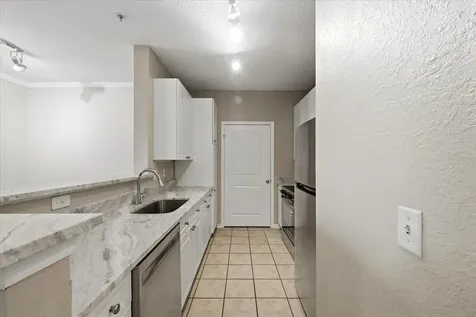 4221 W Spruce Street Tampa FL 33607