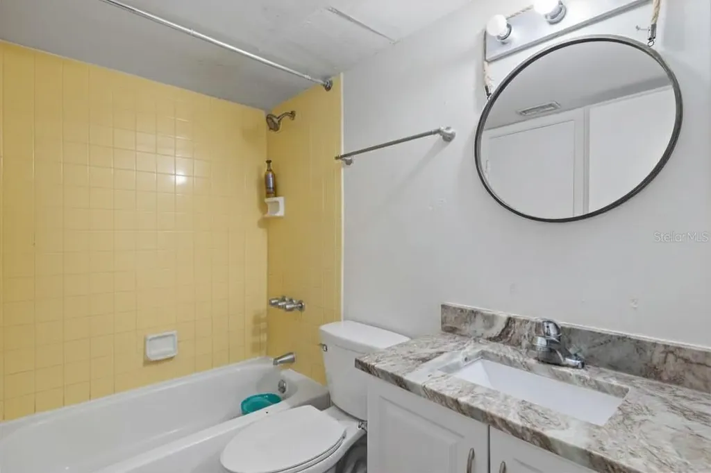 3840 N Lake Drive Tampa FL 33614