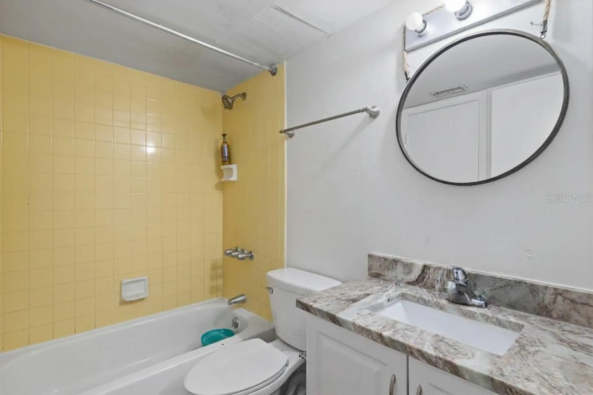 3840 N Lake Drive Tampa FL 33614