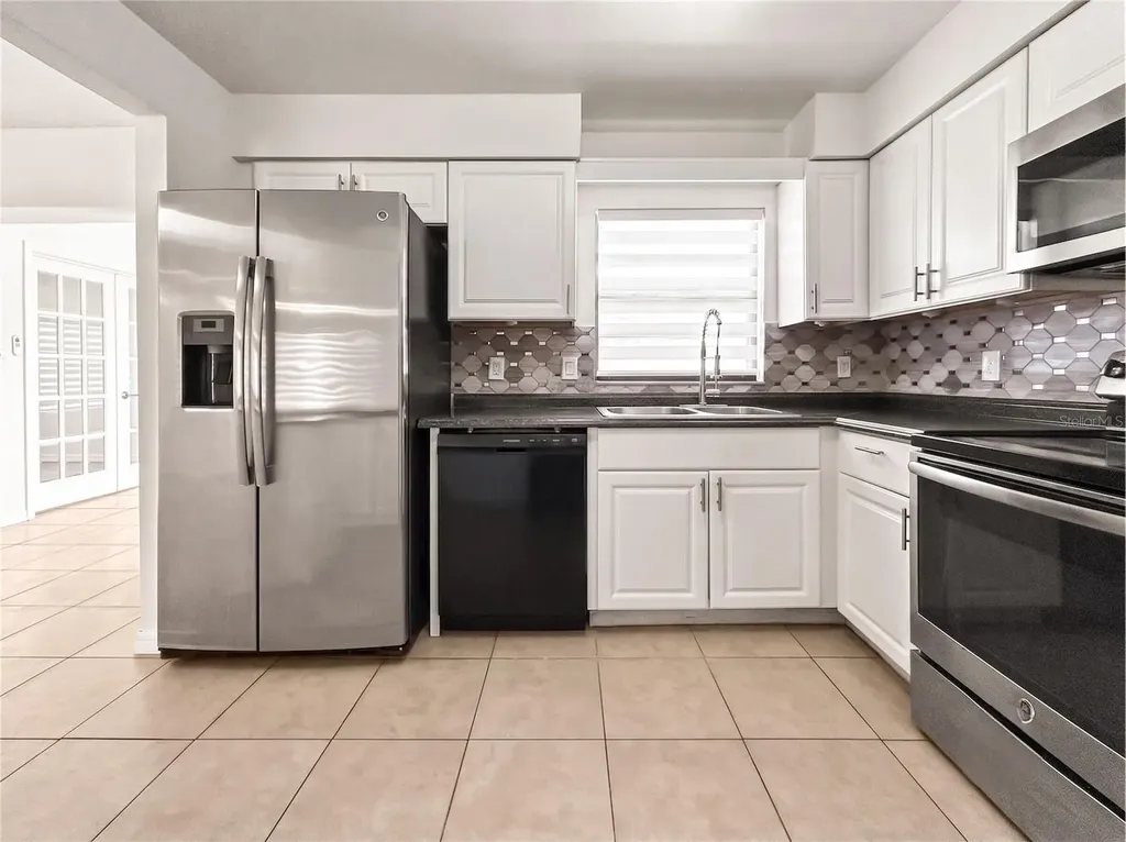 959 Derbyshire Drive Kissimmee FL 34758