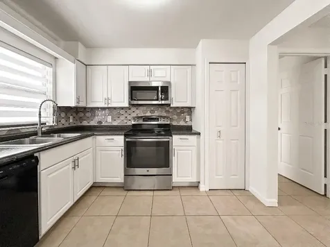 959 Derbyshire Drive Kissimmee FL 34758