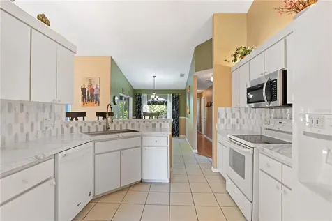 5147 La Plata Drive New Port Richey FL 34655