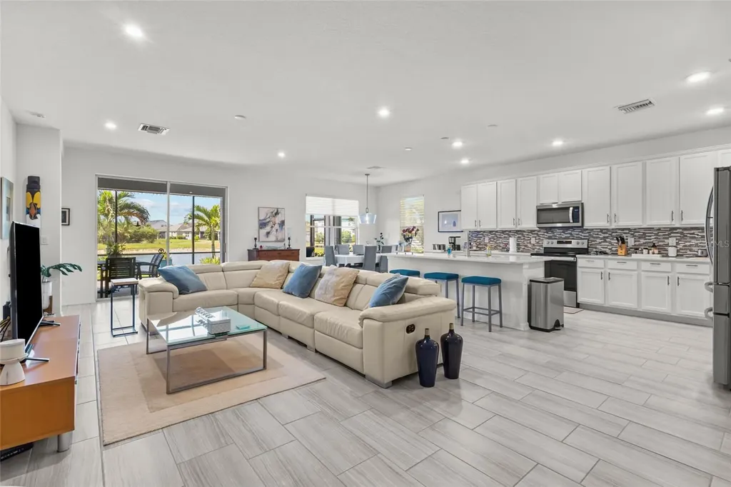 4836 Reisswood Loop Palmetto FL 34221