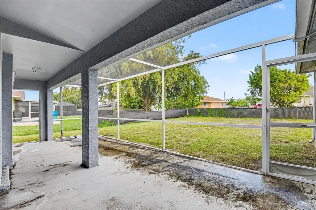 1314 SE 5th Court Cape Coral FL 33990