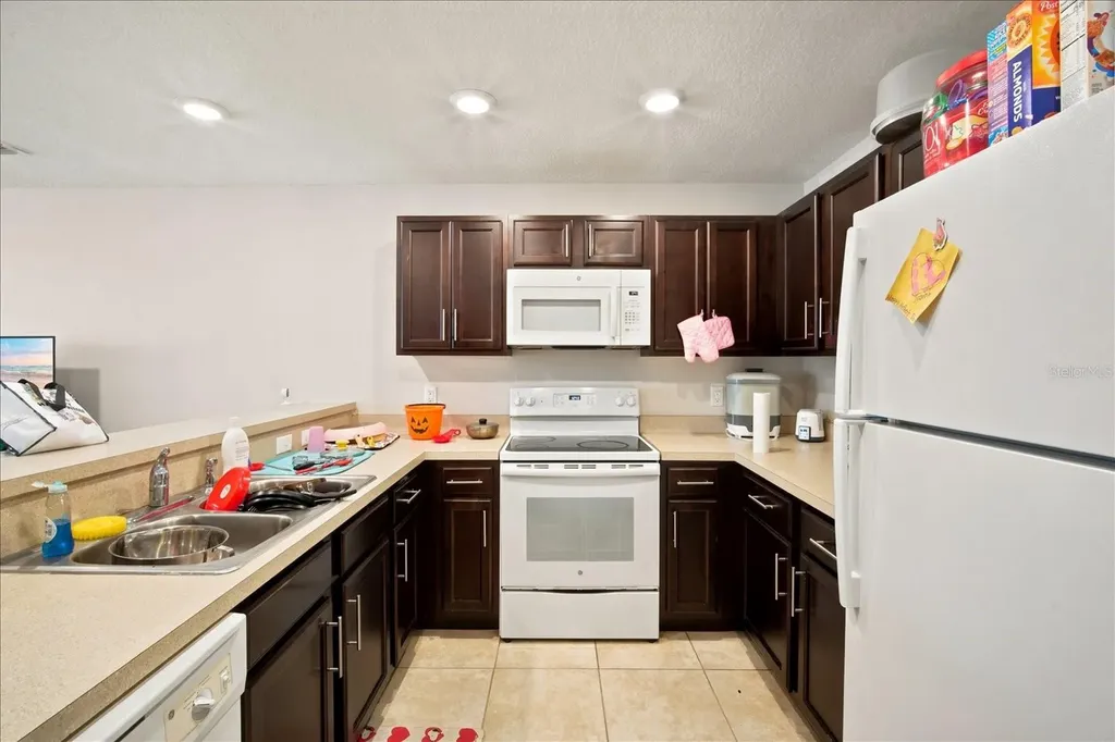 272 Hart Lane Kissimmee FL 34743