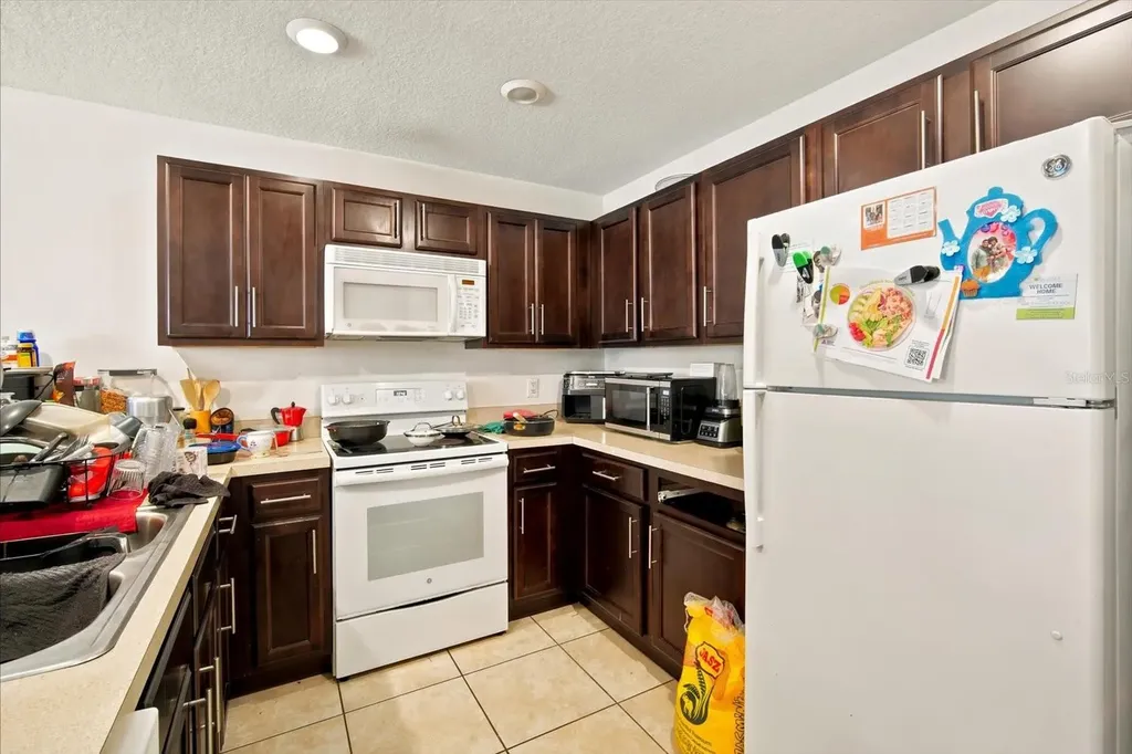 272 Hart Lane Kissimmee FL 34743