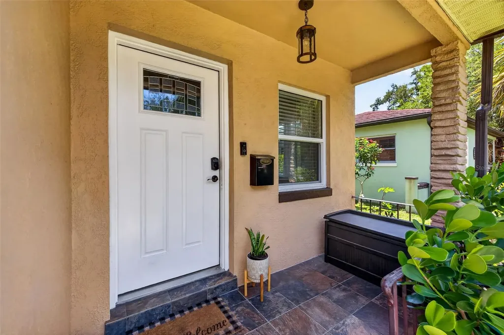 3221 14th Street N St Petersburg FL 33704
