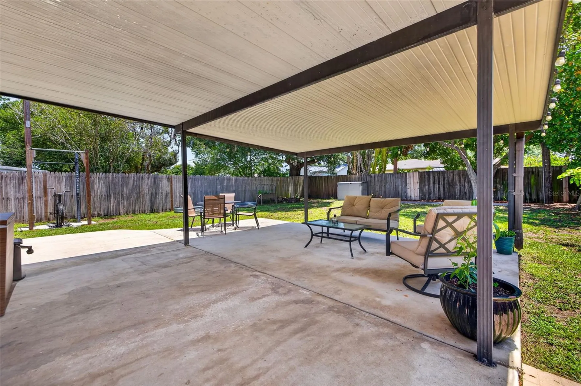 3221 14th Street N St Petersburg FL 33704