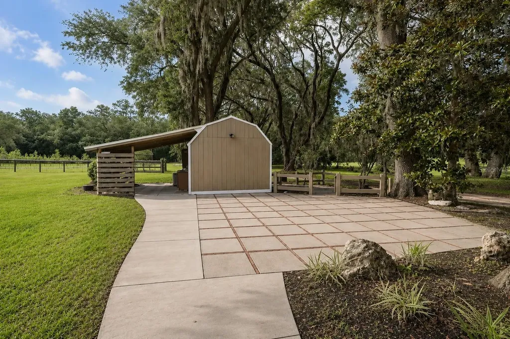 5117 Cr 316a Bushnell FL 33513
