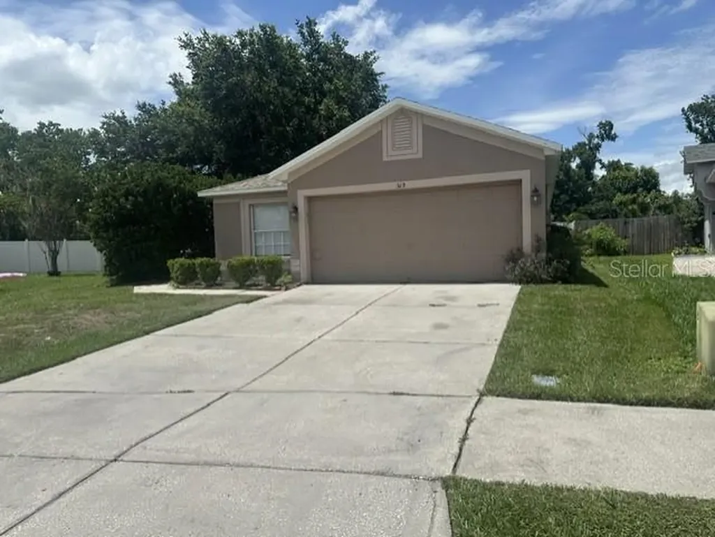 515 Scarlet Maple Court Plant City FL 33563