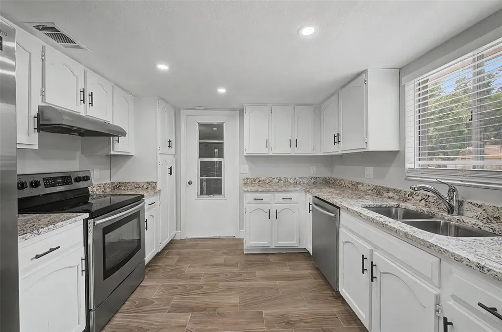 28353 Tanglewood Drive Wesley Chapel FL 33543