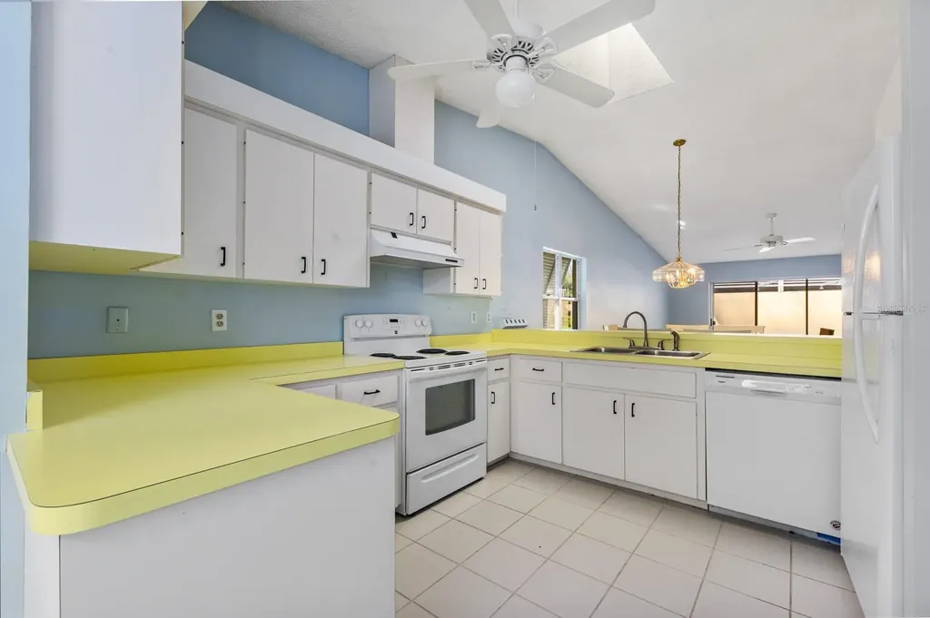 5528 37th Street E Bradenton FL 34203