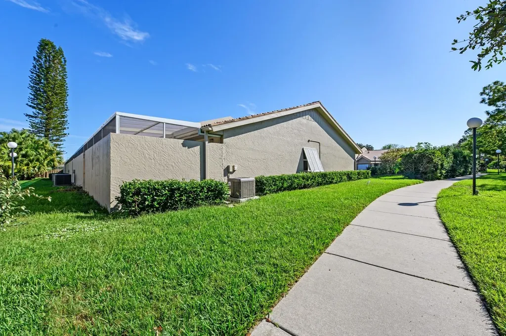 5528 37th Street E Bradenton FL 34203