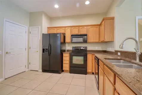 6622 83rd Avenue N Pinellas Park FL 33781