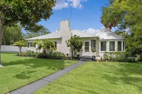 306 N Clayton Street Mount Dora FL 32757