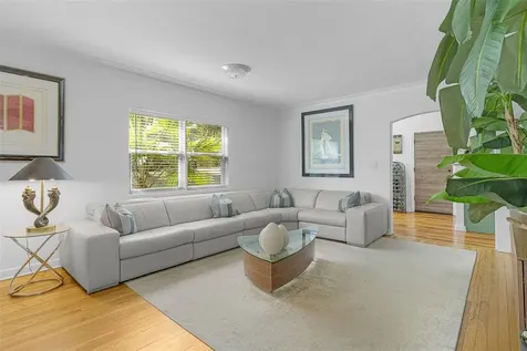 306 N Clayton Street Mount Dora FL 32757