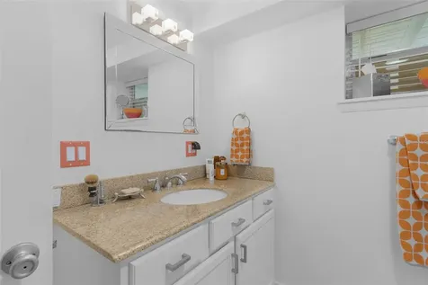 306 N Clayton Street Mount Dora FL 32757