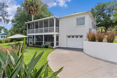 306 N Clayton Street Mount Dora FL 32757