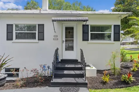 306 N Clayton Street Mount Dora FL 32757