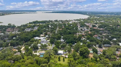 306 N Clayton Street Mount Dora FL 32757