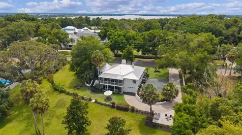 306 N Clayton Street Mount Dora FL 32757