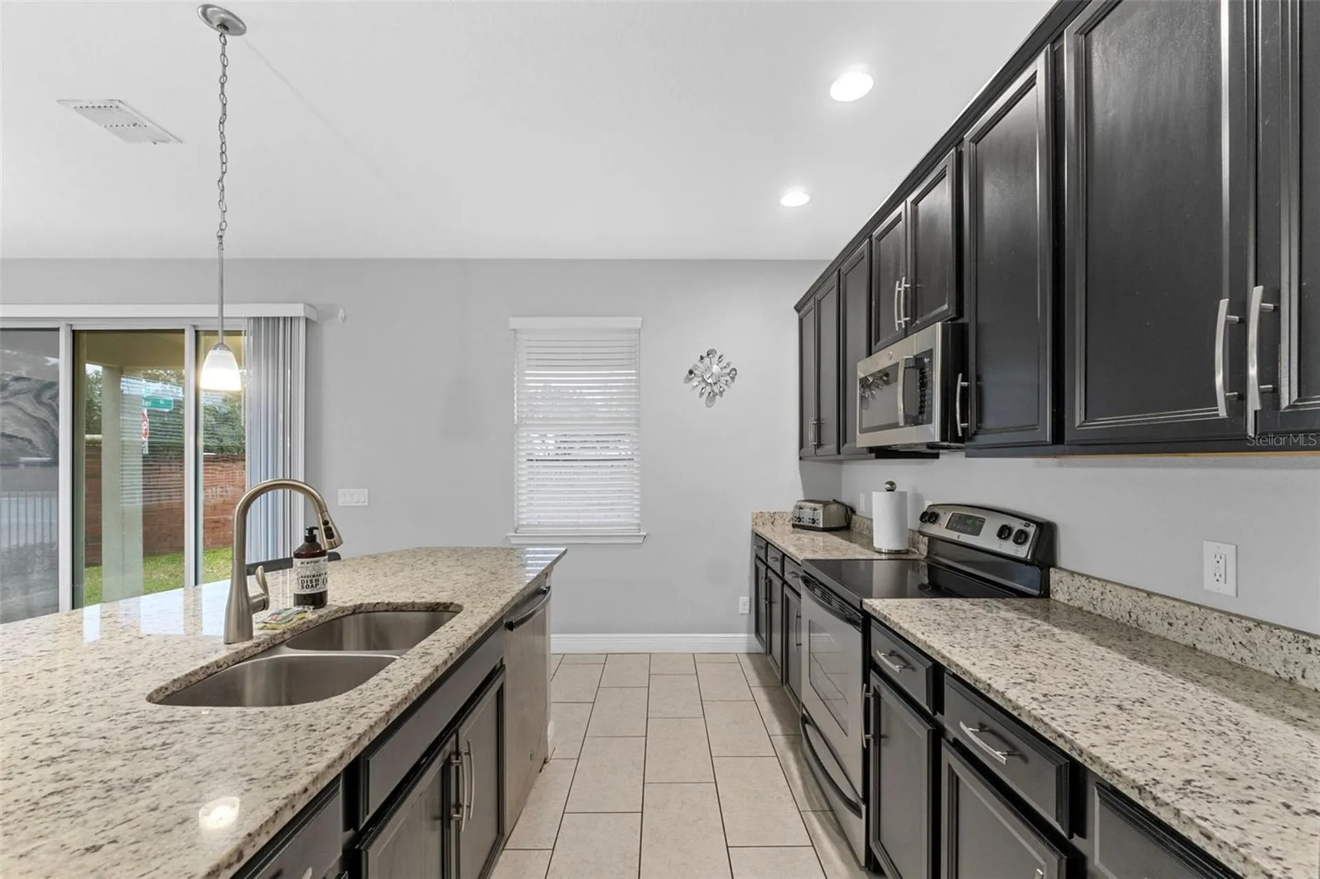 206 Aberdeen Street Davenport FL 33896