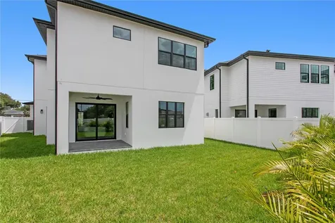 3613 W North A Street Tampa FL 33609