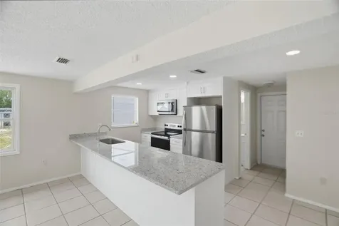 6430 Baldwyn Avenue New Port Richey FL 34653