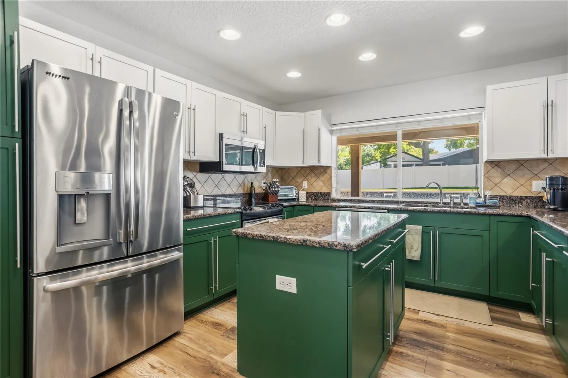 404 Barclay Avenue Altamonte Springs FL 32701