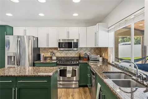 404 Barclay Avenue Altamonte Springs FL 32701