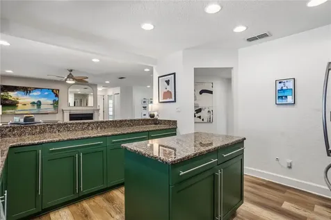 404 Barclay Avenue Altamonte Springs FL 32701