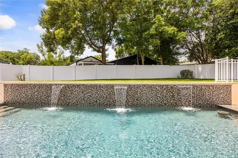 404 Barclay Avenue Altamonte Springs FL 32701