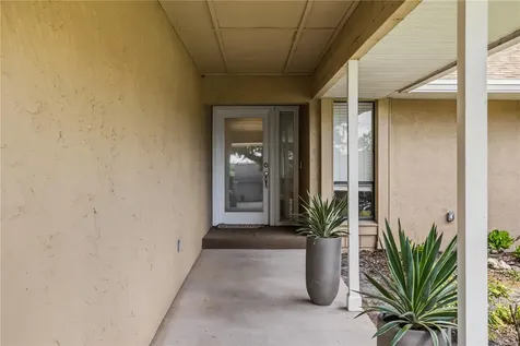 404 Barclay Avenue Altamonte Springs FL 32701