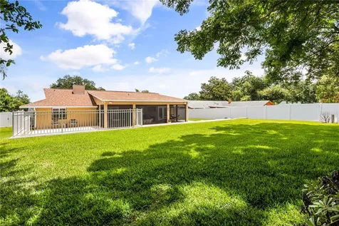 404 Barclay Avenue Altamonte Springs FL 32701