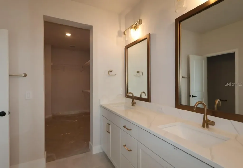 7300 Donnybrook Lane Sarasota FL 34240