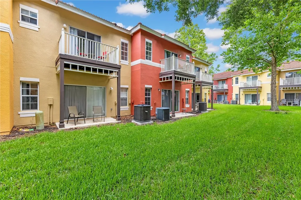 8456 Crystal Cove Loop Kissimmee FL 34747