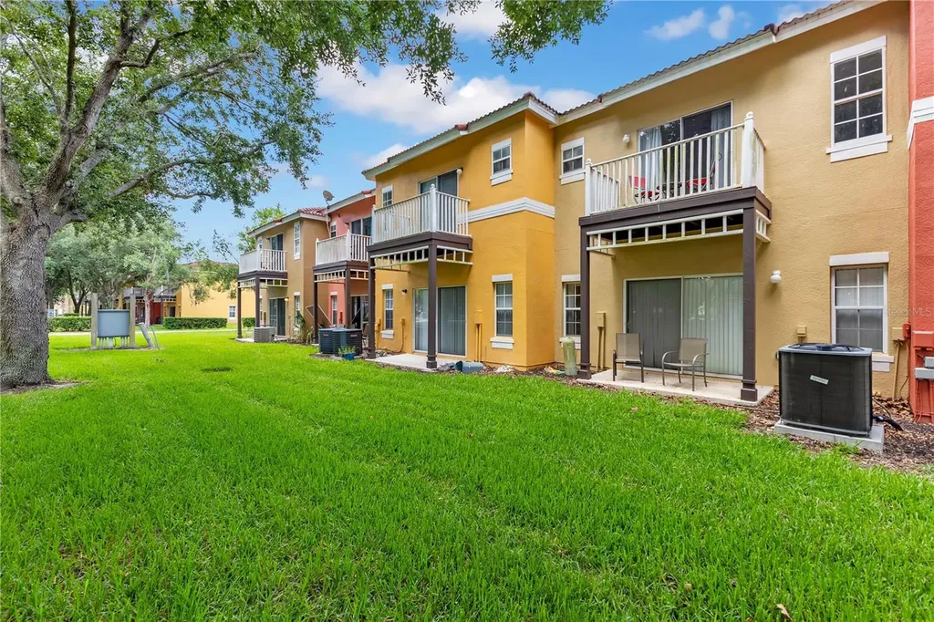 8456 Crystal Cove Loop Kissimmee FL 34747