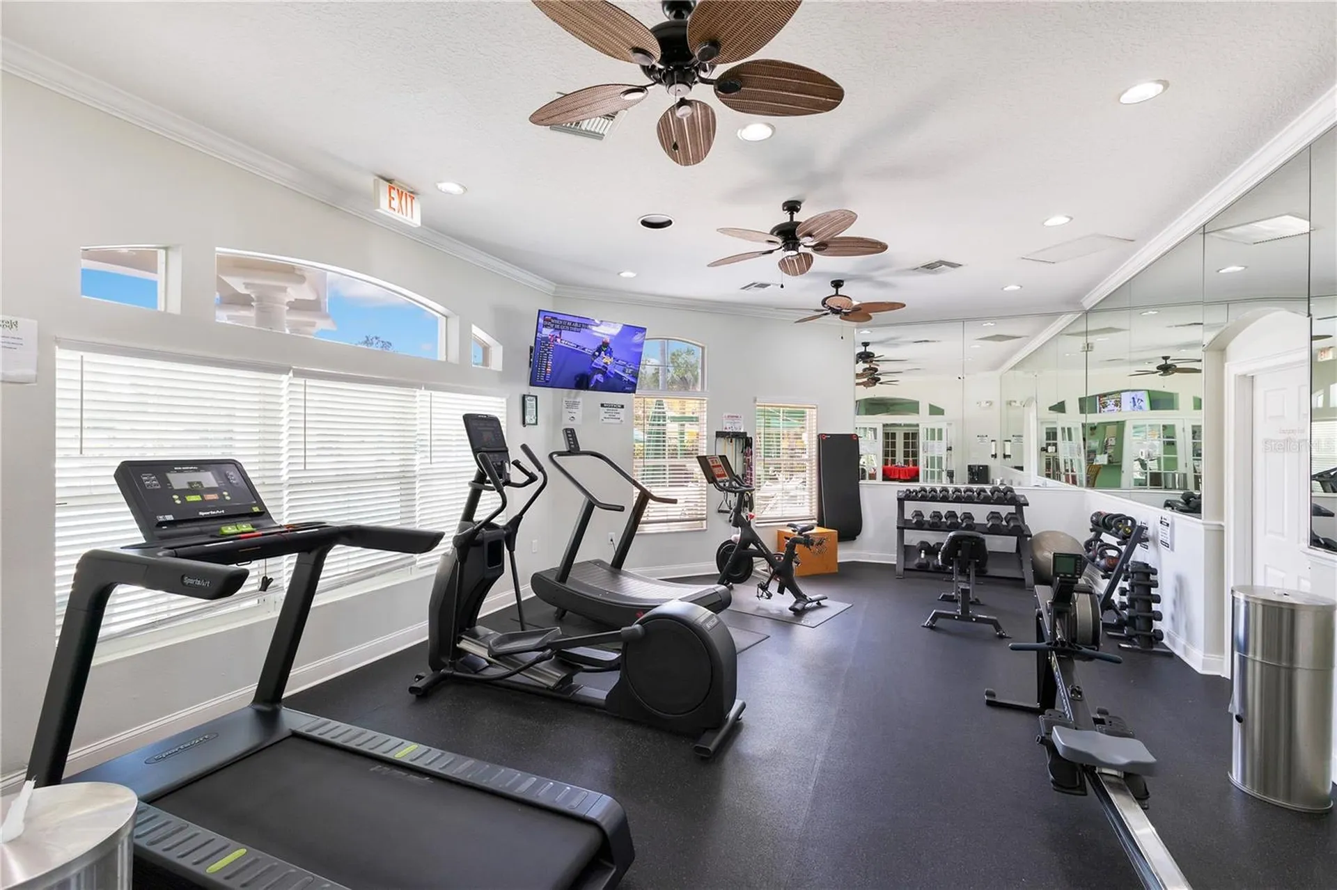 8456 Crystal Cove Loop Kissimmee FL 34747