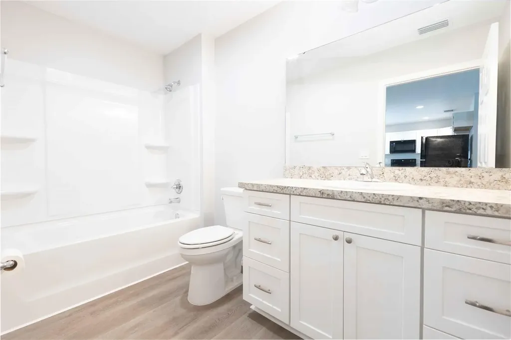 306 E Georgia Avenue Bushnell FL 33513
