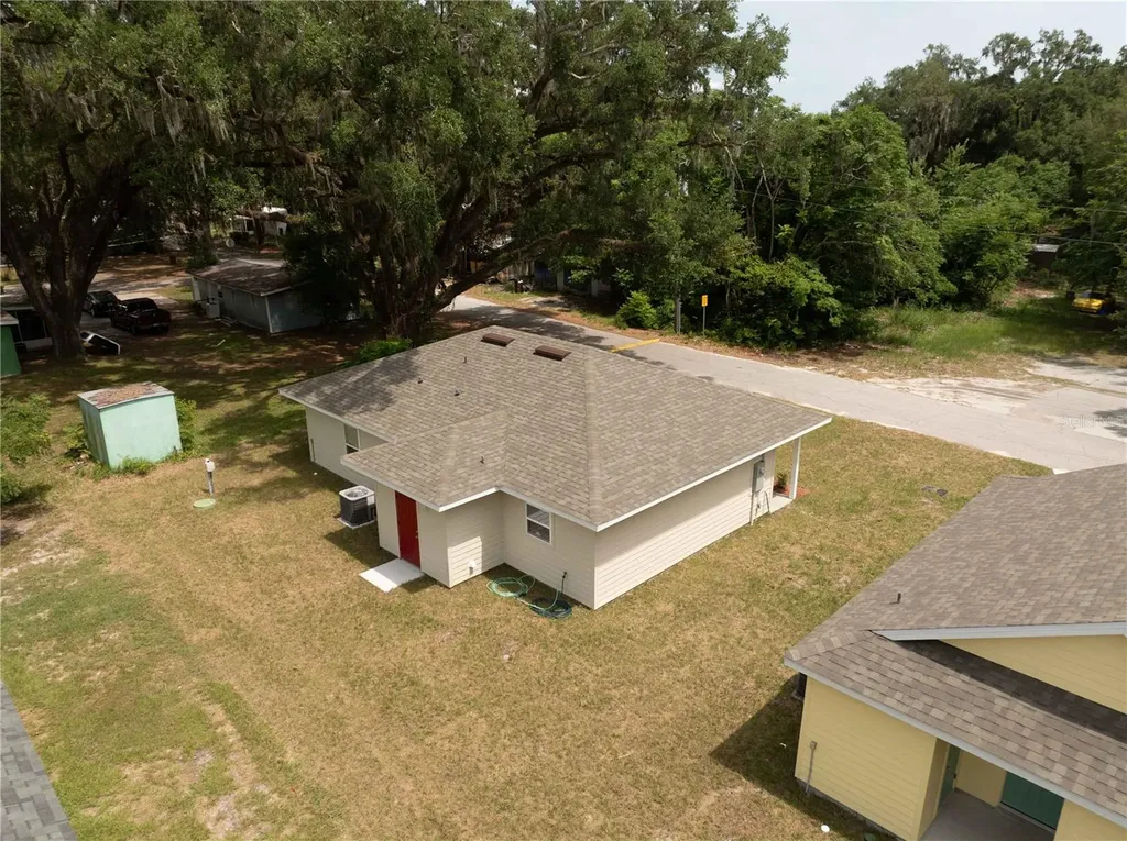 306 E Georgia Avenue Bushnell FL 33513