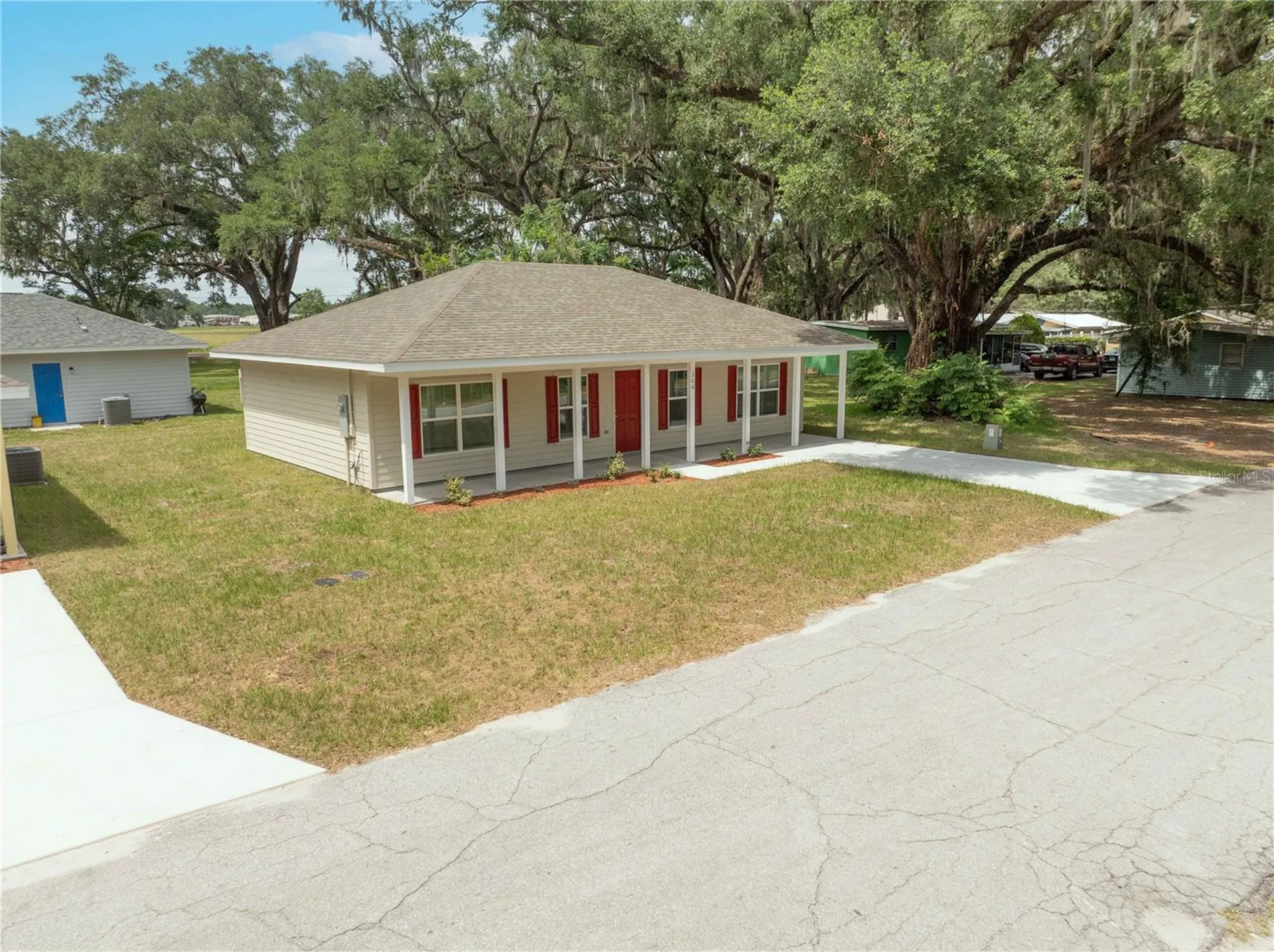 306 E Georgia Avenue Bushnell FL 33513