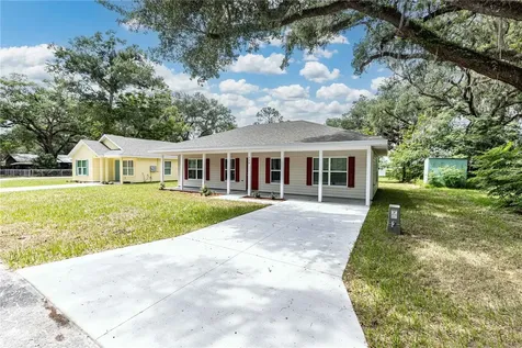 306 E Georgia Avenue Bushnell FL 33513