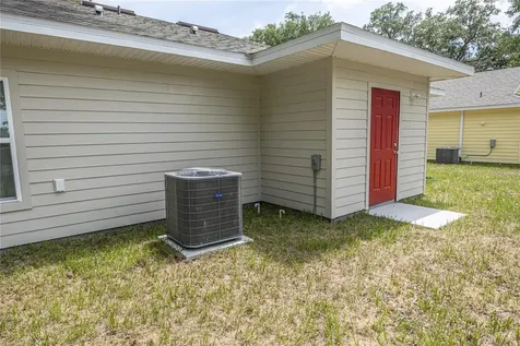 306 E Georgia Avenue Bushnell FL 33513