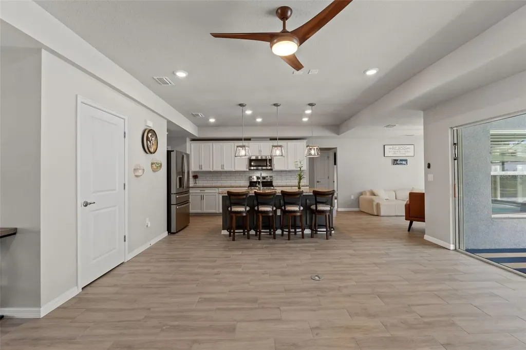 12182 Pioneer Avenue Weeki Wachee FL 34614