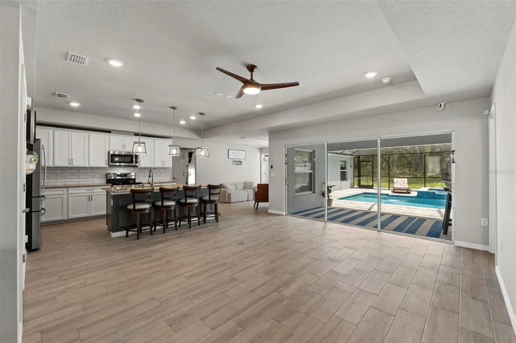 12182 Pioneer Avenue Weeki Wachee FL 34614