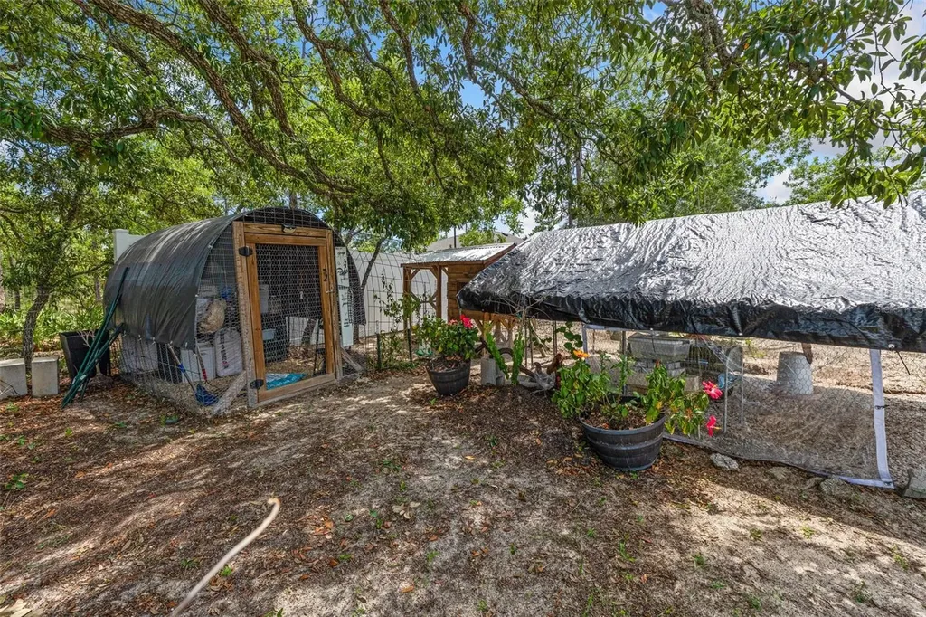 12182 Pioneer Avenue Weeki Wachee FL 34614